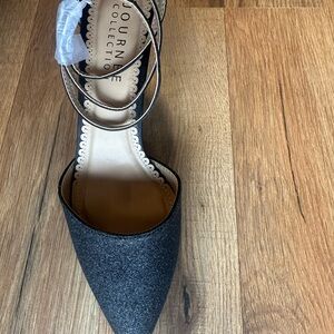 Journee Collection Glitter Black Heels
